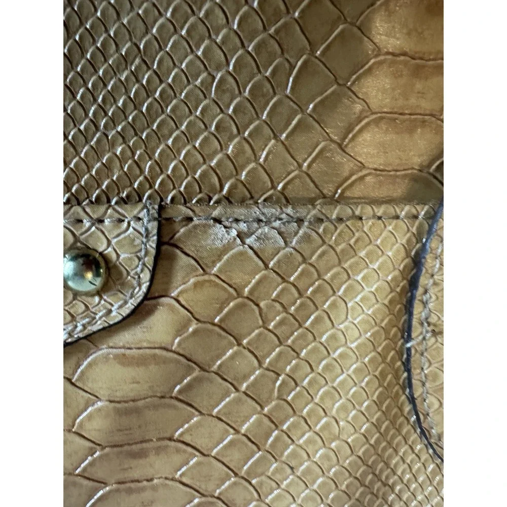 Snake Embossed Faux Leather Clutch Wristlet Camel Tan Y2K Boho Chic Purse